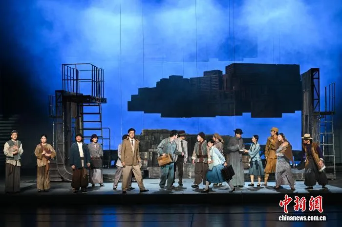 音乐剧《四十天》演绎卢作孚实业救国往事 渝企业家感悟时代担当