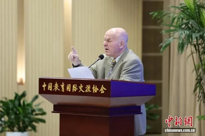 “赛考斯”将在罗马与殷玉珍重逢：很期待！可能还会哭；计划2027年再去中国